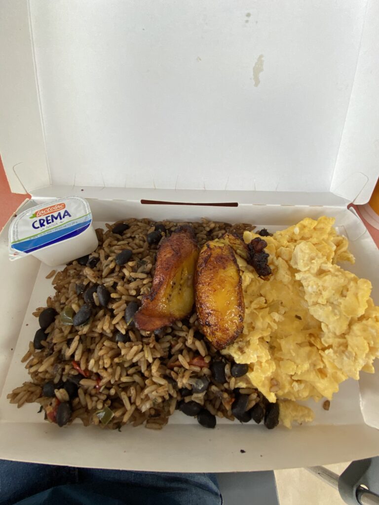 Gallo pinto　コスタリカの朝ごはん